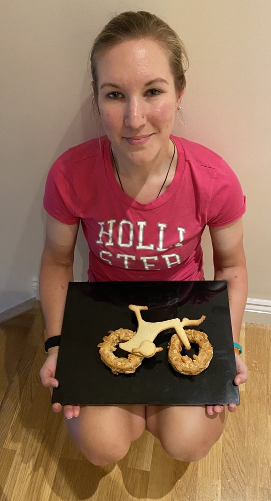 OV Hayley Simmonds with bicycle bake