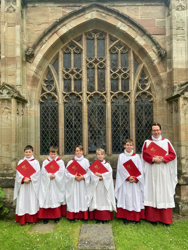 King's Pupils receive their Surplice during Choral Evensong