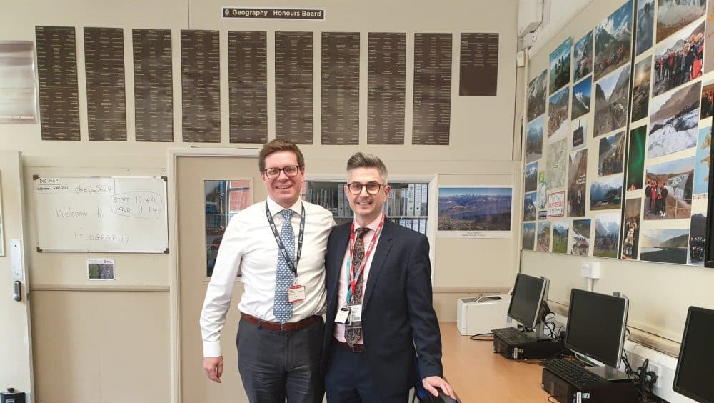 Hon OV Simon Cuthbertson with OV Mark Loveday