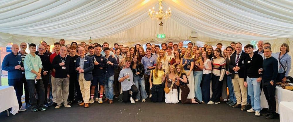 Year of 2021 Five Year Reunion group no border